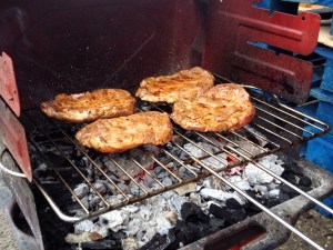 feines Mittagessen vom Grill